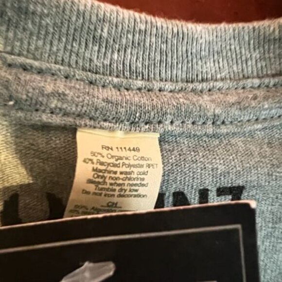 Akinz Hand-Printed Octopus & Ship‎ Design T-Shirt Gray Crew Neck organic tee - Picture 6 of 8